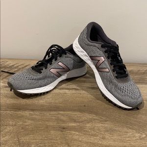 Women’s New Balance Sneakers size 7.5